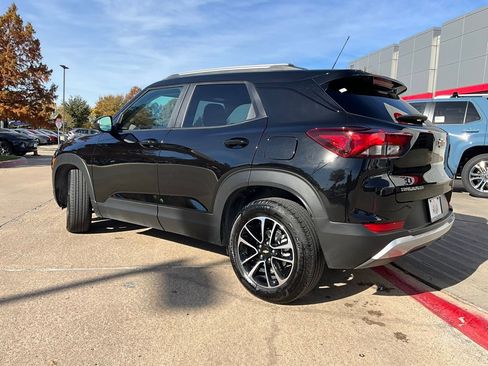 Used 2025 Chevrolet TrailBlazer LT image 8