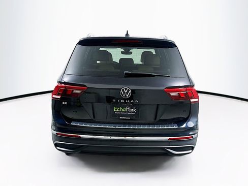 Used 2023 Volkswagen Tiguan SE image 7