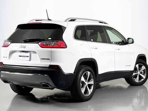 Used 2021 Jeep Cherokee Limited image 11