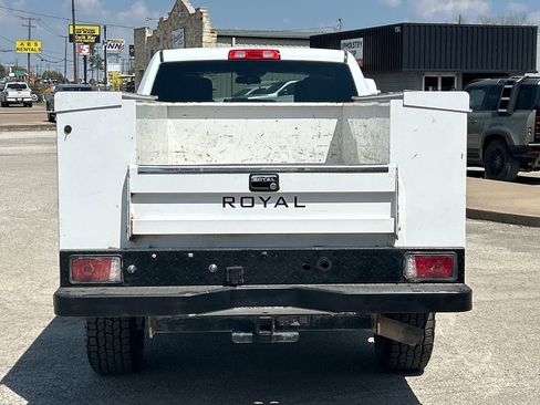 Used 2021 RAM 3500 Tradesman w/ Chrome Appearance Group image 11