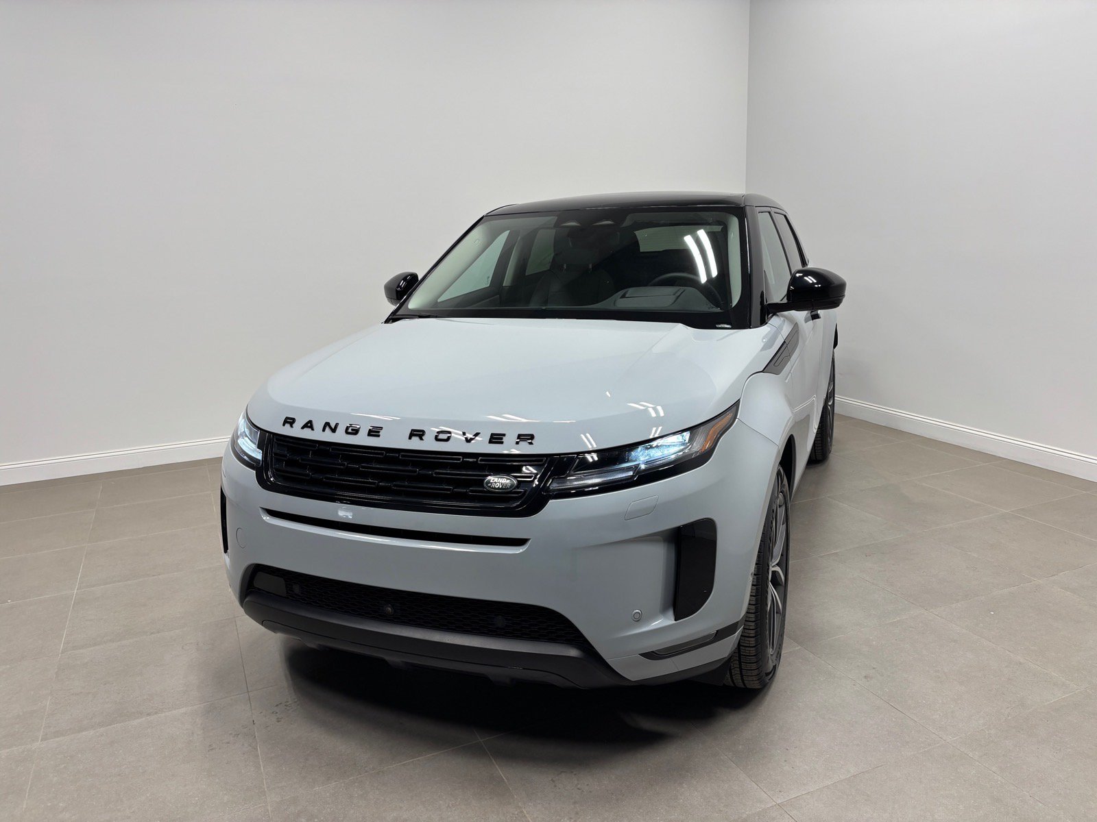 New 2024 Land Rover Range Rover Evoque S AWD/4WD image 2