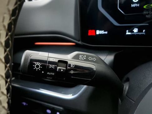 Used 2025 Kia K4 GT-Line Turbo FWD image 57