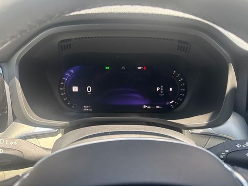 Used 2022 Volvo XC60 B5 Momentum FWD image 4