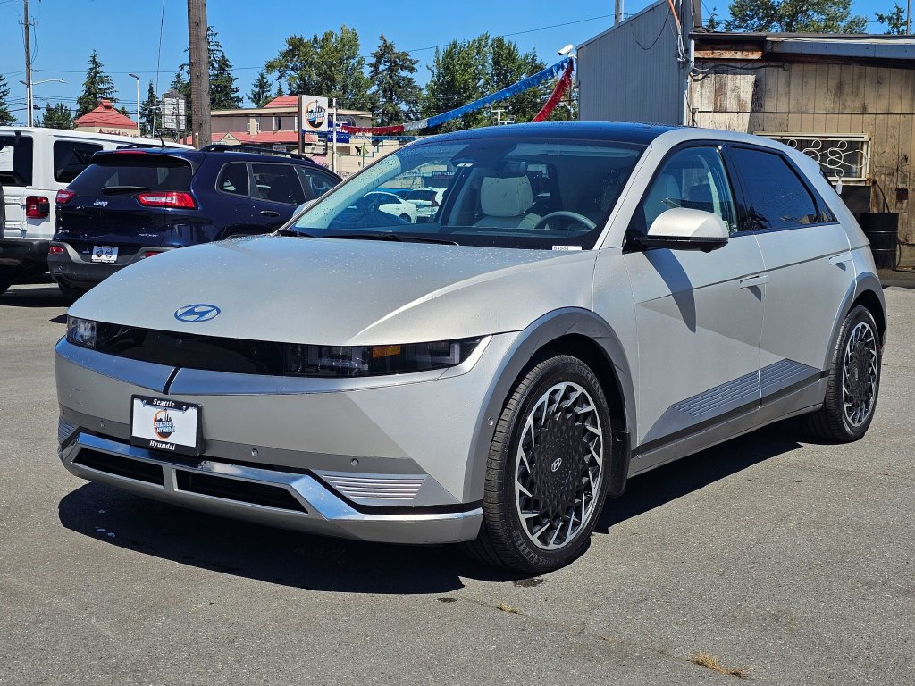 Used 2024 Hyundai Ioniq 5 Limited AWD/4WD image 3