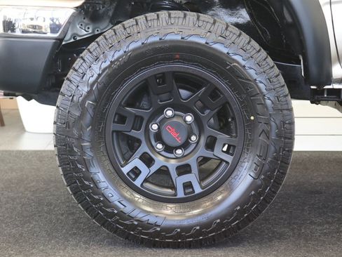 Used 2004 Toyota Tacoma 4x4 Xtracab V6 image 20