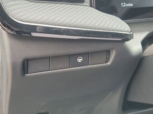 New 2025 Nissan Kicks SR image 7