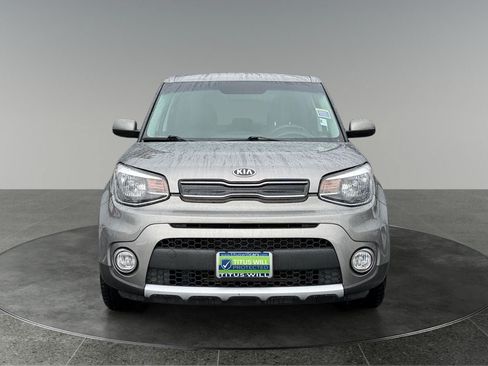 Used 2018 Kia Soul + FWD image 2