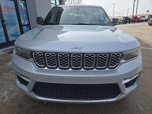 Used 2025 Jeep Grand Cherokee Summit AWD/4WD image 14