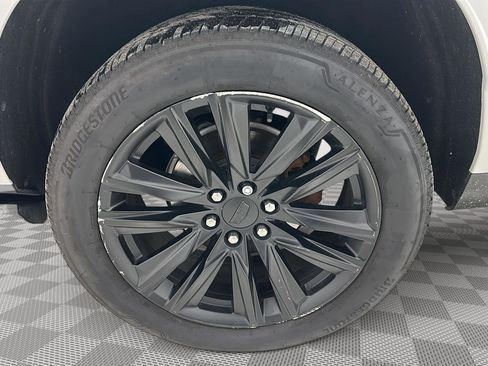 Used 2023 Cadillac Escalade ESV Sport Platinum image 32