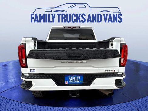 Used 2020 GMC Sierra 2500 AT4 w/ AT4 Premium Package AWD/4WD image 9