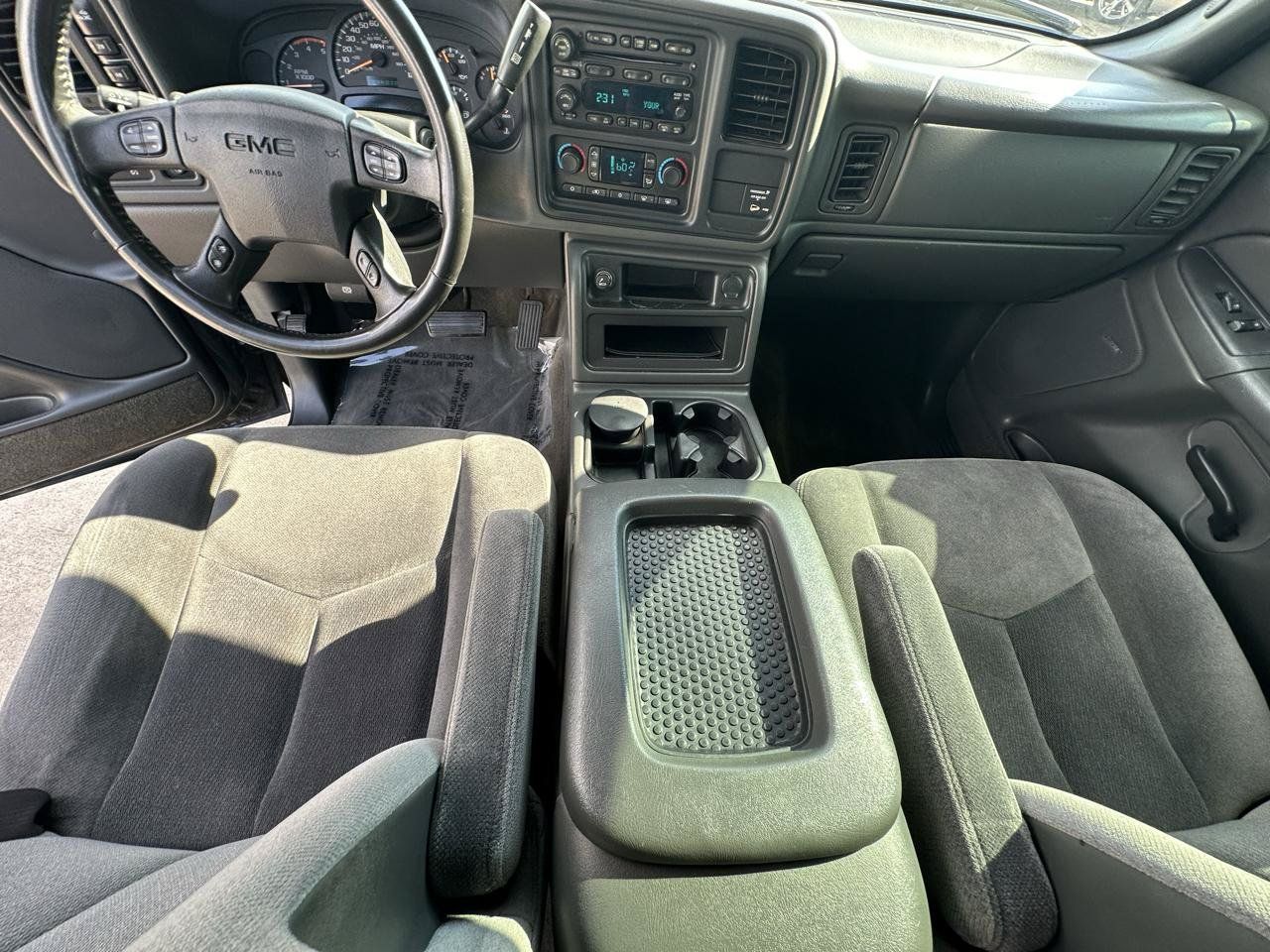 Used 2005 GMC Sierra 2500 SLE w/ Heavy-Duty Power Package AWD/4WD image 44