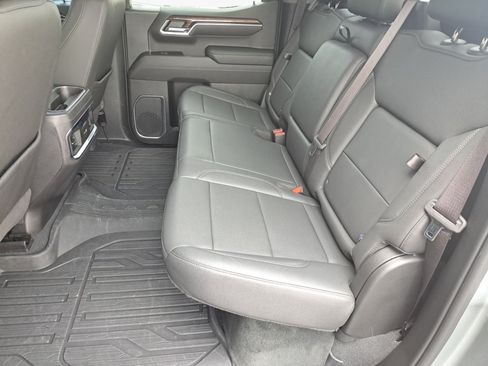 Used 2023 GMC Sierra 1500 Elevation w/ Elevation Premium Package AWD/4WD image 12