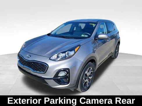 Used 2022 Kia Sportage LX image 3