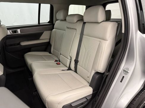 Used 2024 Hyundai Santa Fe SEL FWD image 27