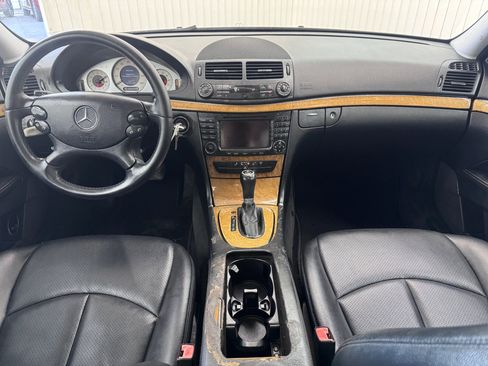 Used 2007 Mercedes-Benz E 350 Sedan image 16