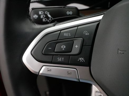 Certified 2025 Volkswagen Atlas Cross Sport SEL R-Line image 26