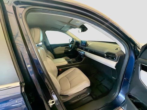 Used 2024 Honda Pilot EX-L image 31