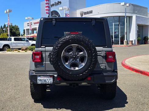 Used 2021 Jeep Wrangler Unlimited Sahara w/ Cold Weather Group AWD/4WD image 5