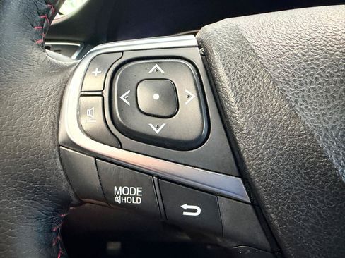 Used 2015 Toyota Camry SE FWD image 31