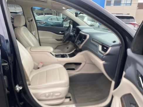 Used 2021 GMC Acadia Denali w/ Denali Ultimate Package AWD/4WD image 12