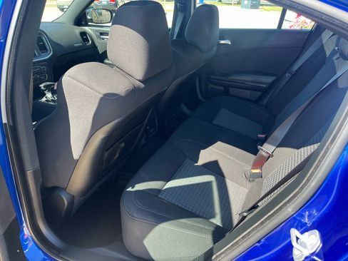 Used 2022 Dodge Charger R/T w/ Blacktop Package image 9