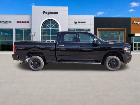 New 2026 RAM 2500 Tradesman AWD/4WD image 7