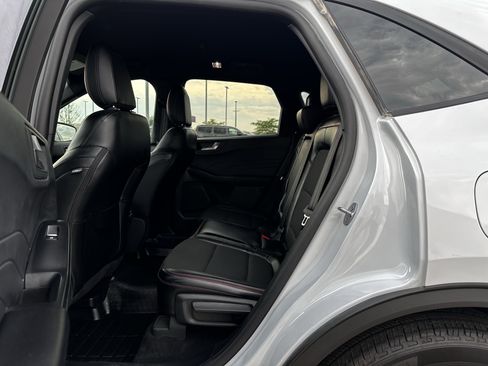 Certified 2025 Ford Escape ST-Line w/ Tech Pack #1 FWD image 19