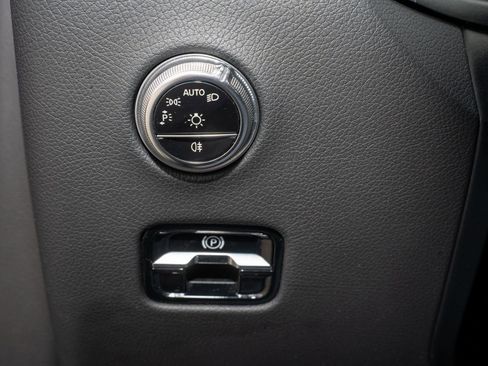 Used 2024 Mercedes-Benz GLC 43 AMG 4MATIC image 29