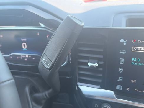 Used 2024 Chevrolet Silverado 1500 LT AWD/4WD image 24