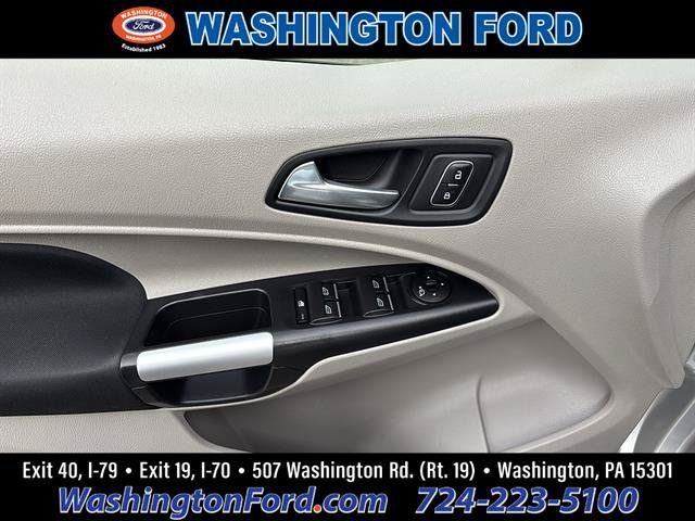 Used 2022 Ford Transit Connect XLT FWD image 14