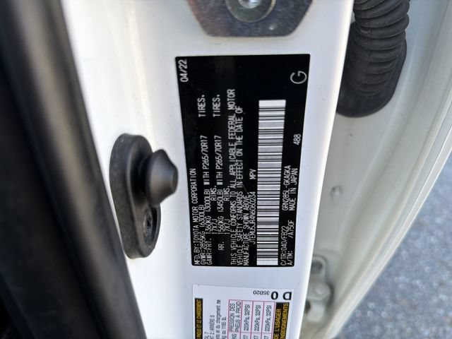 Used 2022 Toyota 4Runner SR5 AWD/4WD image 35