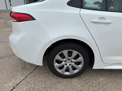 Used 2024 Toyota Corolla LE FWD image 6