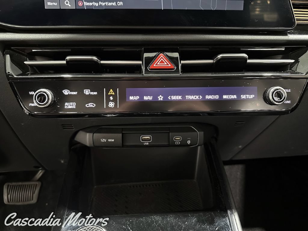 Used 2023 Kia Niro Wind w/ Wind Preserve Package FWD image 40