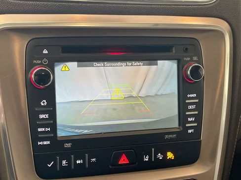 Used 2015 GMC Acadia Denali image 16