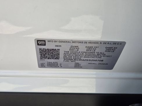 Used 2025 Chevrolet Blazer LT FWD image 31