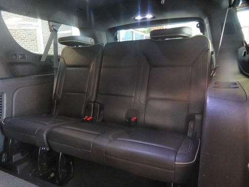 Used 2021 GMC Yukon XL SLT RWD image 23
