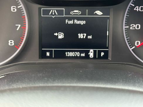 Used 2019 Chevrolet Cruze LT w/ Convenience Package FWD image 26