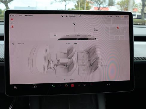 Used 2023 Tesla Model Y Long Range image 53