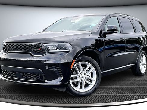 Used 2024 Dodge Durango GT image 3