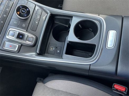 Used 2023 Hyundai Santa Fe SEL image 6