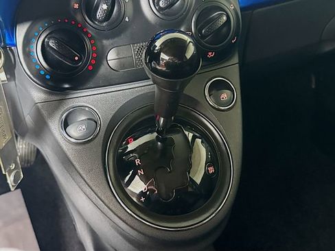 Used 2017 FIAT 500 Pop image 15