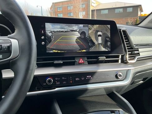 Used 2023 Kia Sportage SX Prestige image 16