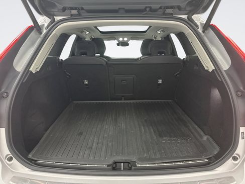 Used 2023 Volvo XC60 B5 Plus w/ Climate Package image 22