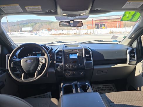 Used 2018 Ford F150 XLT w/ XTR Package image 16