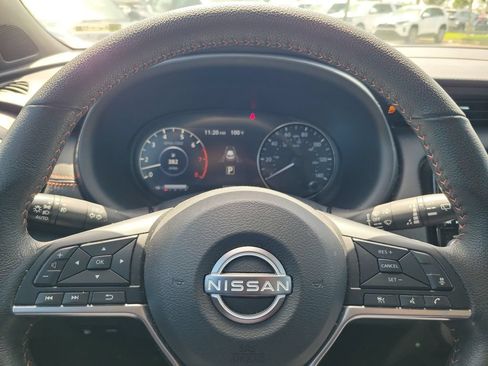 Used 2023 Nissan Kicks SR FWD image 19