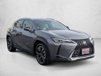 Used 2019 Lexus UX 250h AWD/4WD video 3