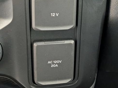 Used 2025 Ford F250 Platinum AWD/4WD image 26