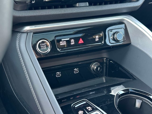 Certified 2025 Audi Q5 Premium AWD/4WD image 31