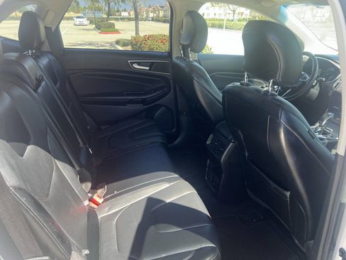 Used 2015 Ford Edge Titanium w/ Technology Package image 15
