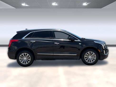 Used 2017 Cadillac XT5 Luxury FWD image 7